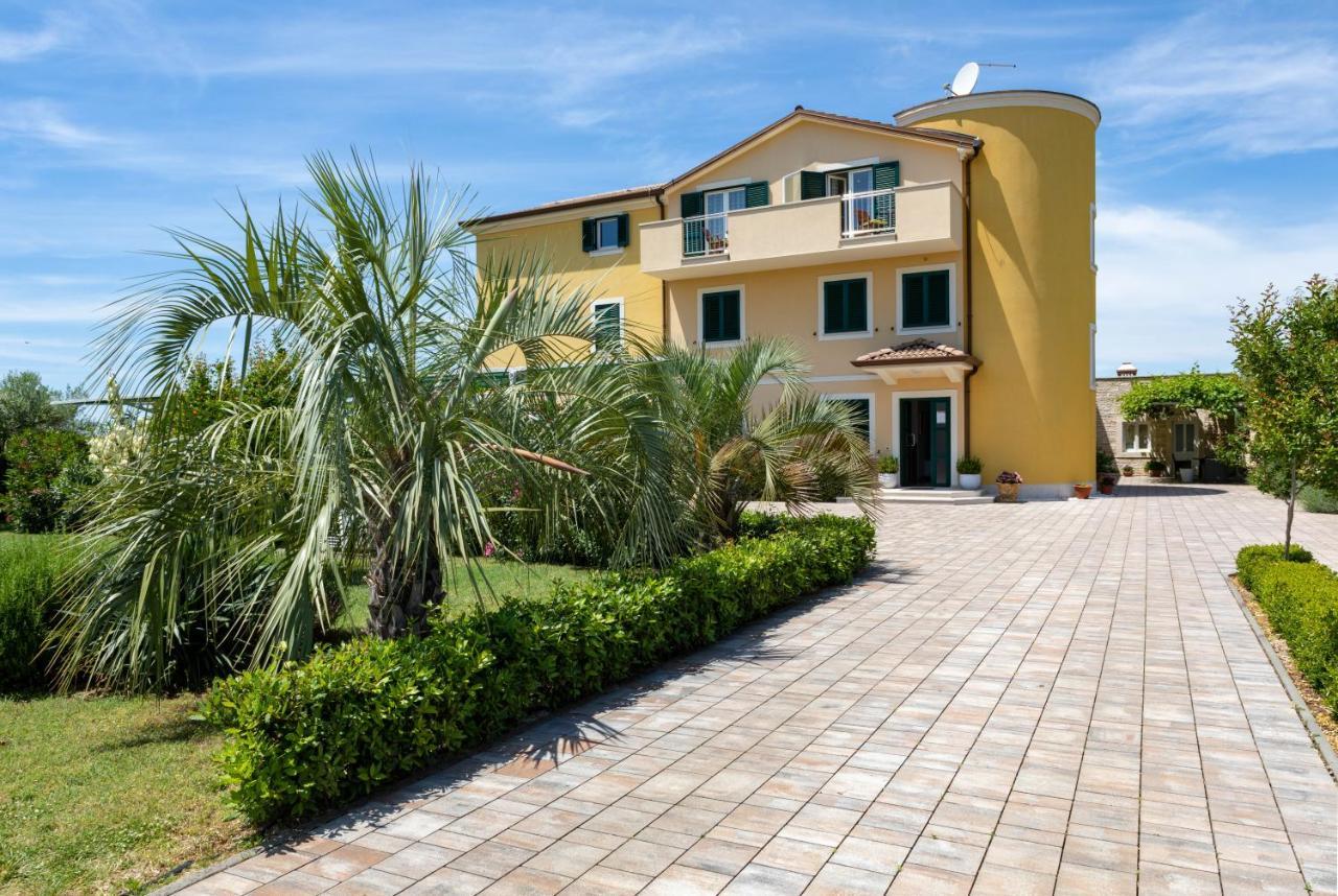 B&B Villa Oasa 1 Ровинь Экстерьер фото