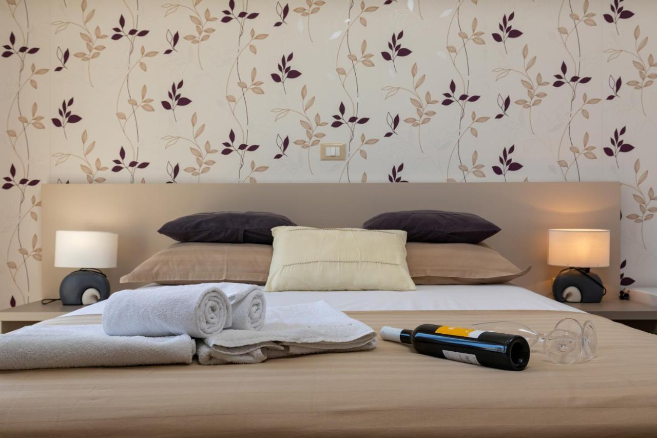 B&B Villa Oasa 1 Ровинь Экстерьер фото