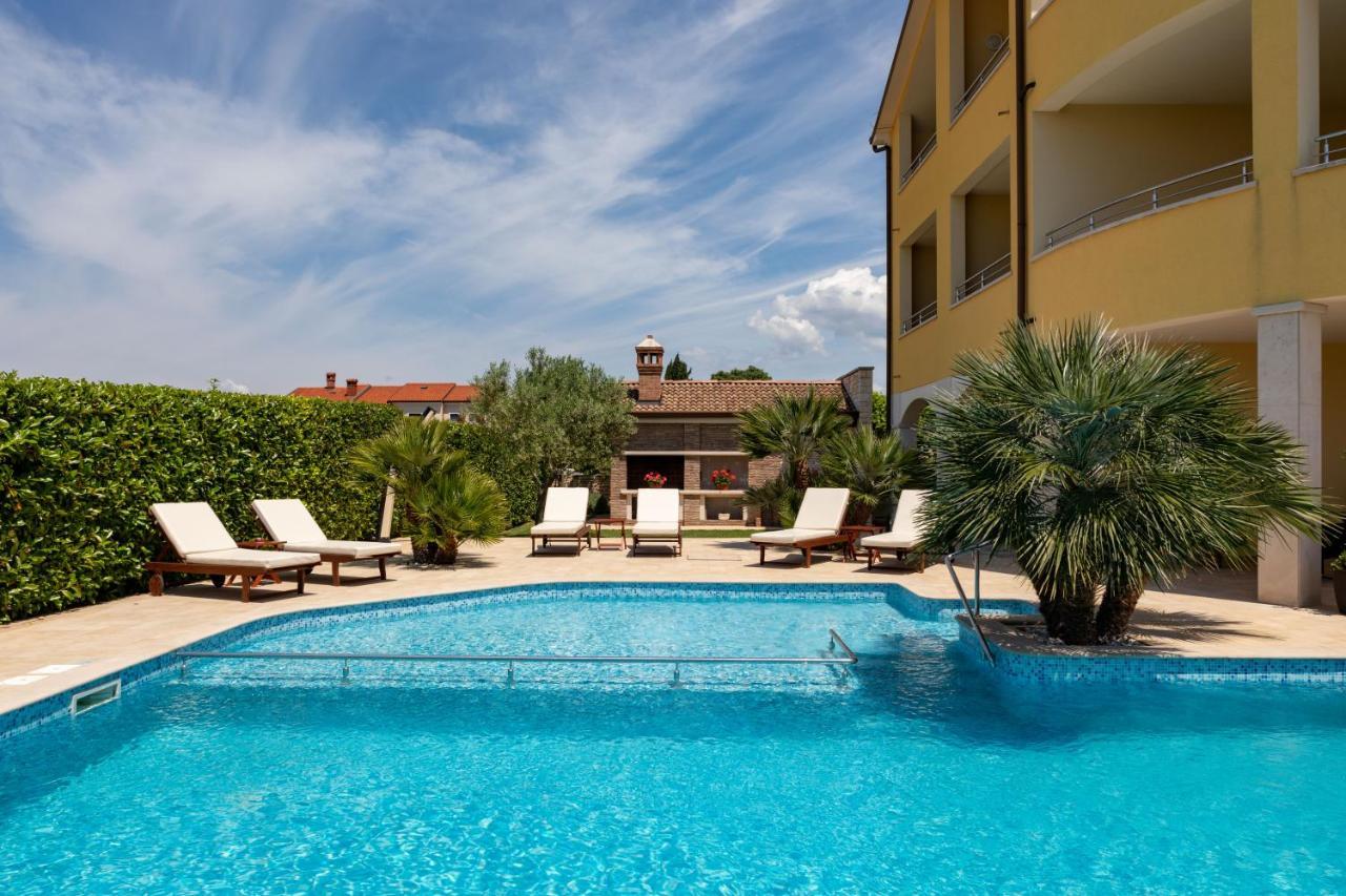 B&B Villa Oasa 1 Ровинь Экстерьер фото