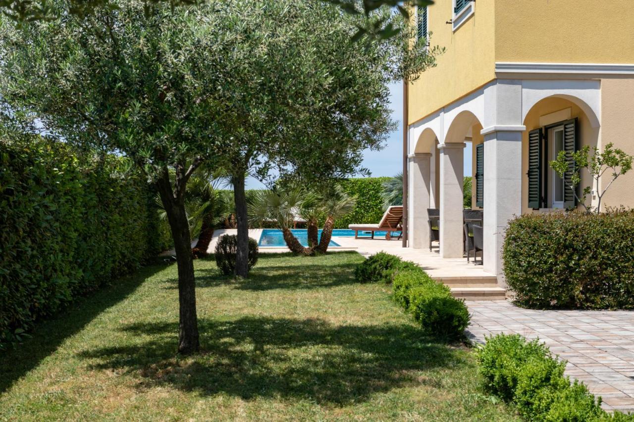 B&B Villa Oasa 1 Ровинь Экстерьер фото